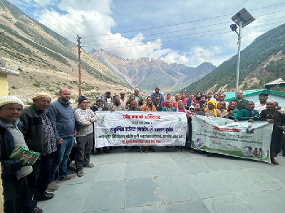 Khet Bachao Abhiyan Echoes in Border Villages of Chamoli, Scientists Distribute Advanced Seeds and Impart Farming Techniques