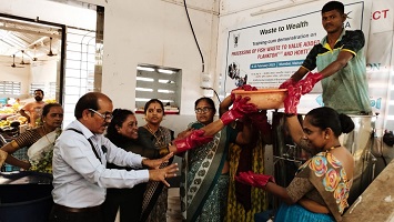 ICAR-CIBA in collaboration with the Fishworkers Welfare Federation of India, established a Zero-waste fish market model at Navi Mumbai, Maharashtra
