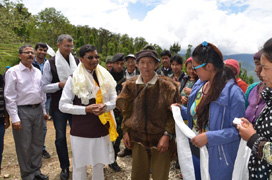 17051703-768x491.jpg