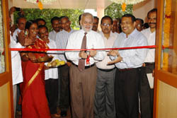 4 DG, ICAR, declaring the New Biotechnology building open