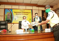 Awareness-Programme-for-Security-Personnel-organized-01