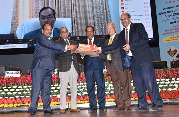 Conference-008_0.jpg
