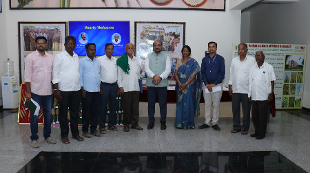 Dr M.L. Jat Honours Progressive Millet Farmer Shri K. Chikkana at ICAR-IIMR, Hyderabad